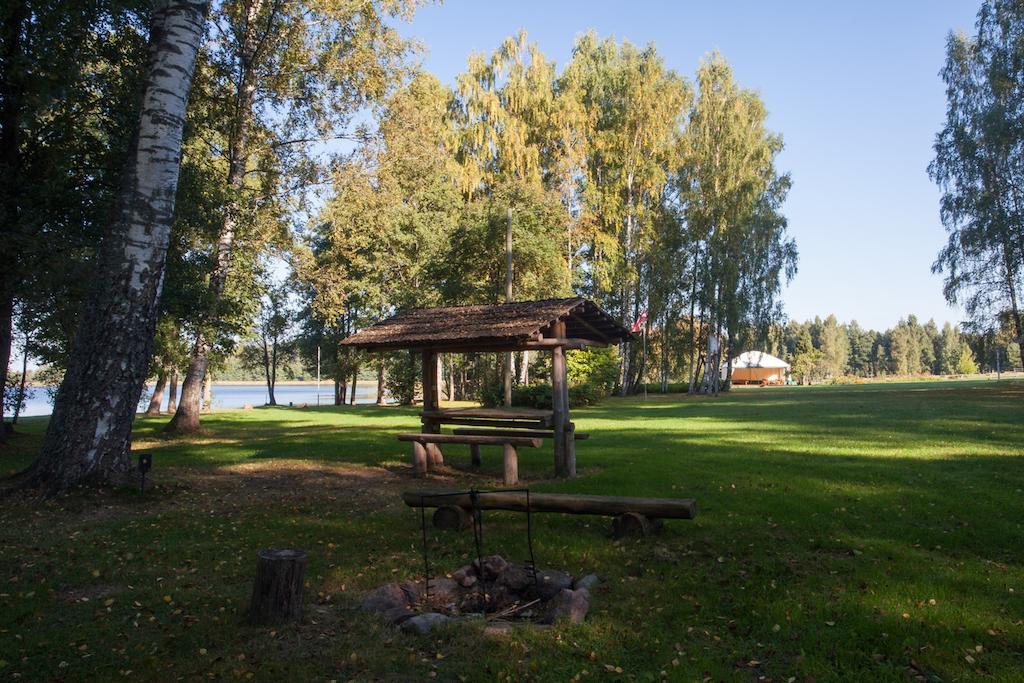 Atputas Komplekss Godeli Usma Exteriör bild