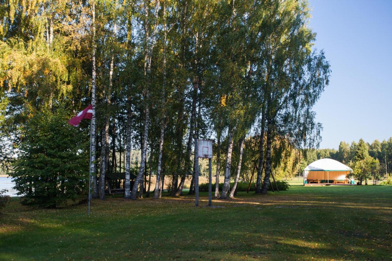 Atputas Komplekss Godeli Usma Exteriör bild